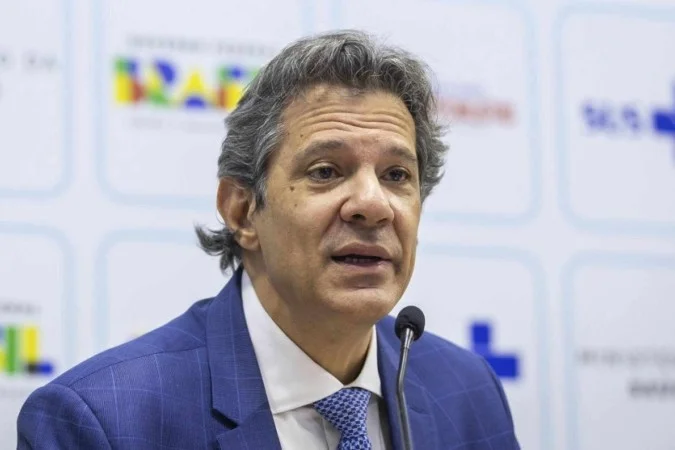 Haddad anuncia plano de contingência para mitigar impacto de tarifas de Trump em empresas brasileiras