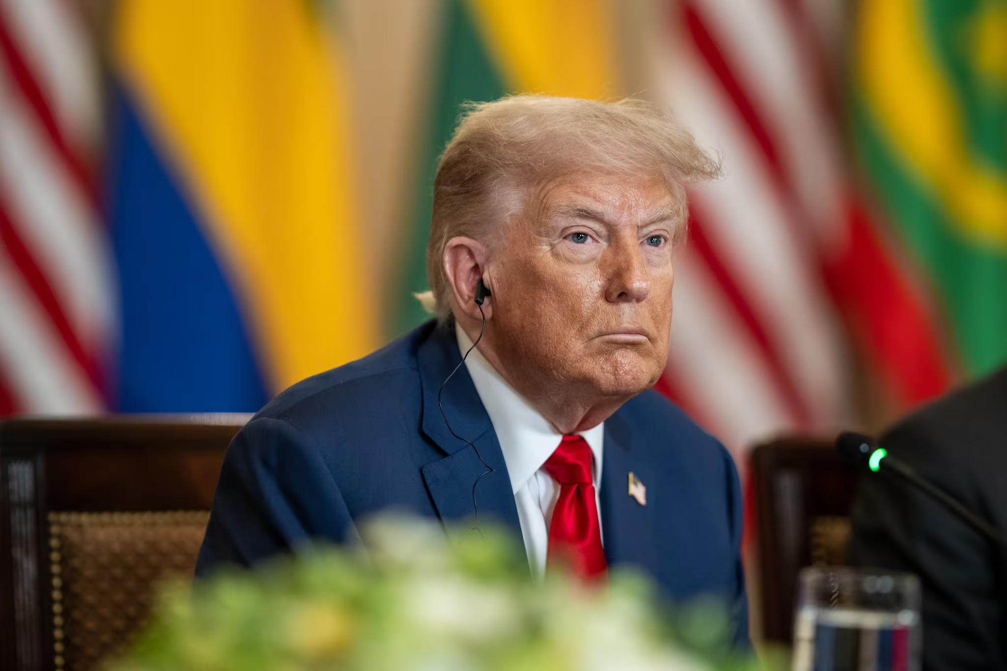 Trump aumenta tarifas em 50% para o Brasil e menciona STF e apoio a Bolsonaro