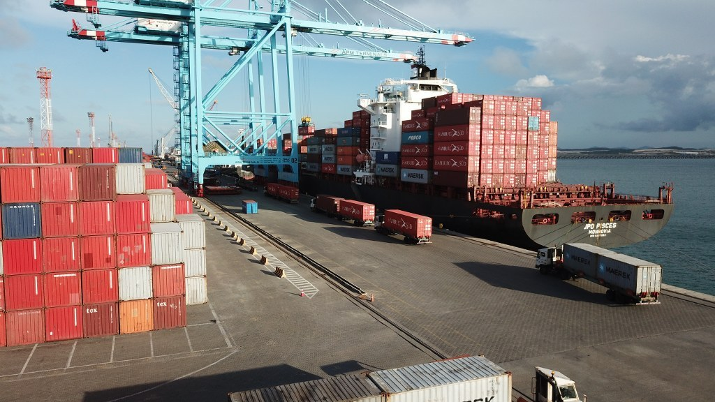 Sobretaxa de 50% dos Estados Unidos coloca em risco exportações de aço do Ceará
