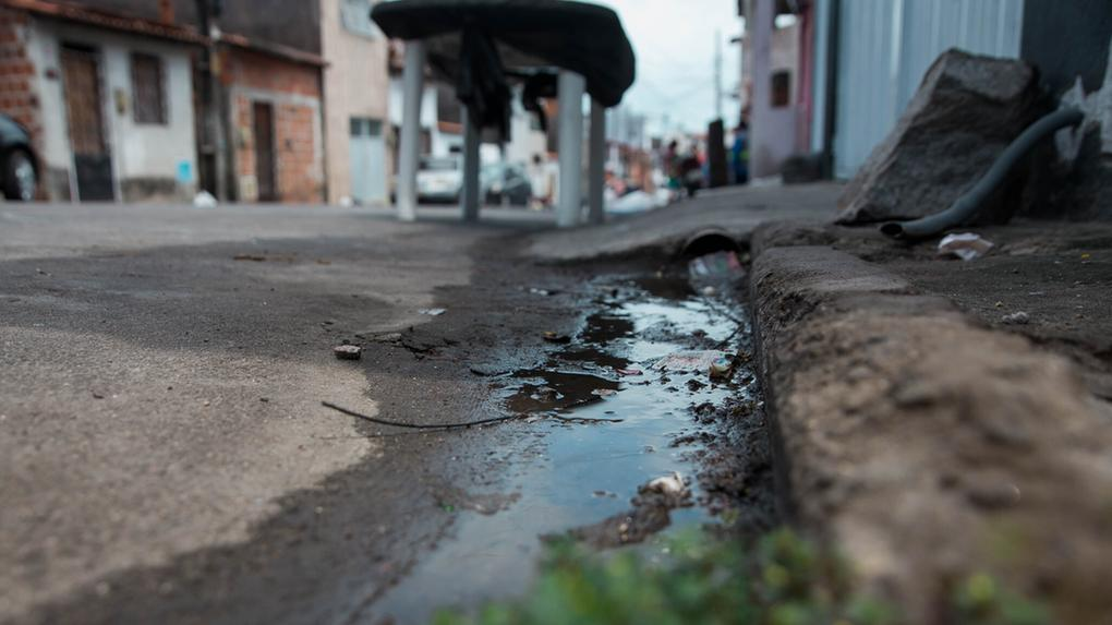 Estudo revela que quatro cidades no Nordeste estão entre as 20 com os piores índices de saneamento básico do Brasil