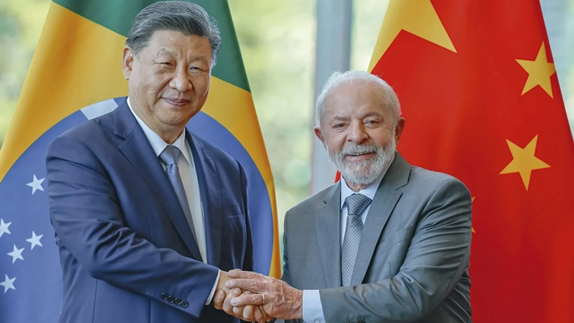 China apoia Brasil contra tarifas de Trump e denuncia interferência externa abusiva