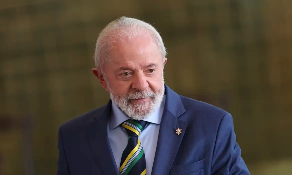 Lula aprova lei com 63 vetos importantes e mantém compromissos ambientais