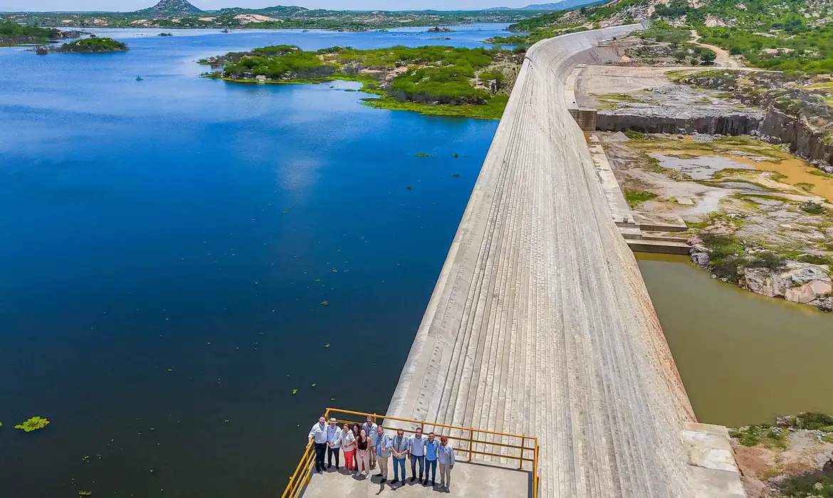 Governadora projeta conclusão total da transposição das águas no estado do NE até 2026