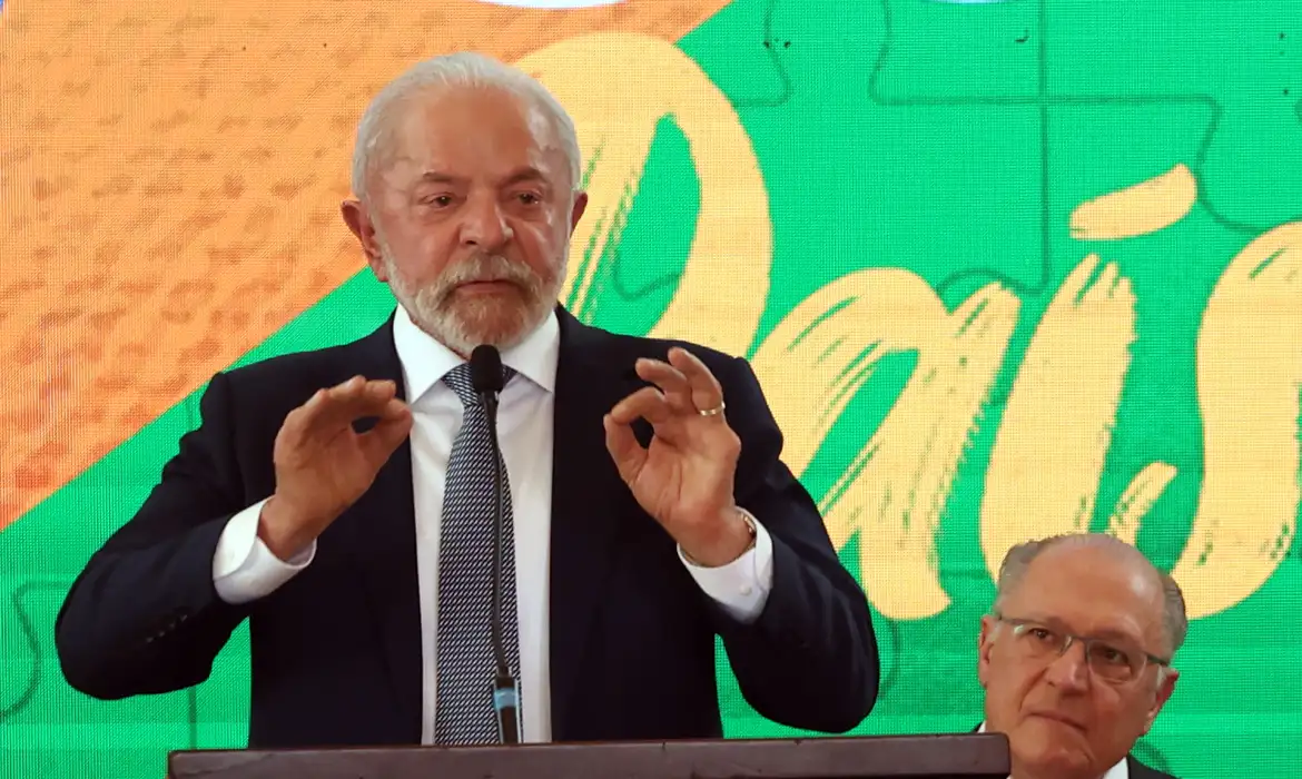 Governo libera R$ 30 bilhões em crédito para setores impactados pelo aumento de tarifas