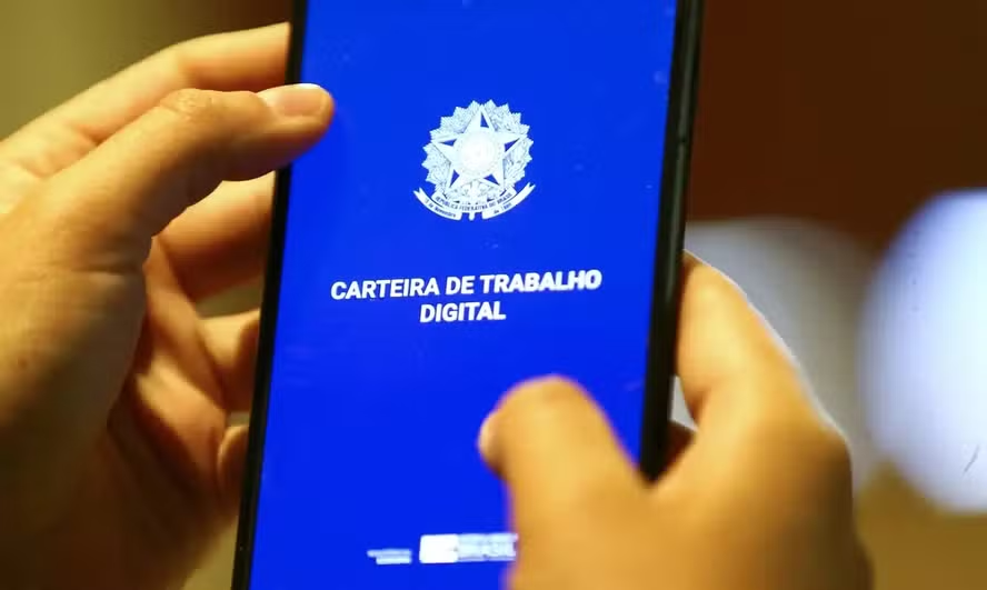 Taxa de desemprego recua em 18 estados brasileiros no segundo trimestre, revela IBGE