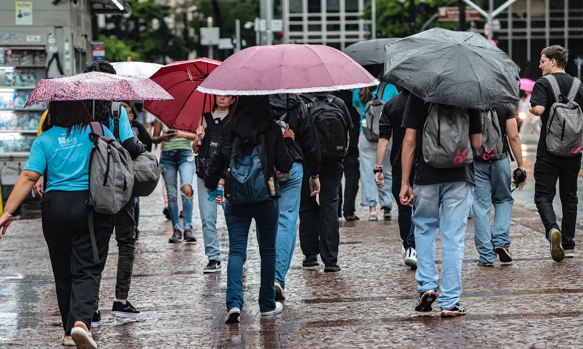 Chuvas em capital no Nordeste ultrapassam o dobro do esperado para agosto, aponta Inmet