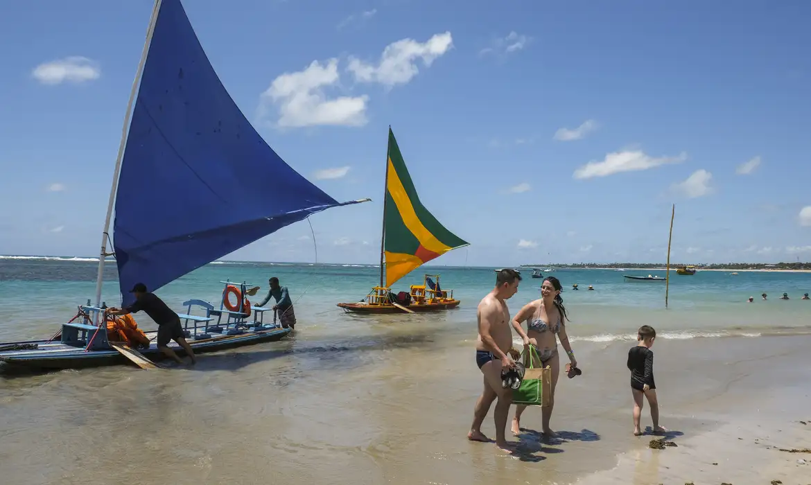 Turismo no Brasil registra crescimento de 6,6% no primeiro semestre de 2023