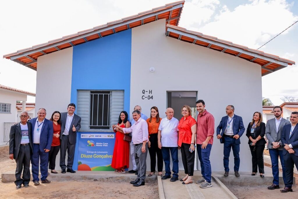 Lula participa da entrega de 132 casas do programa Minha Casa, Minha Vida em Teresina