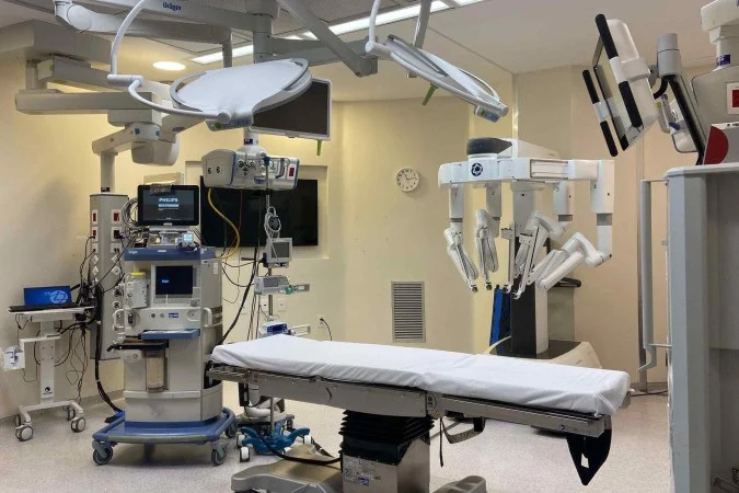 Avanços da cirurgia robótica no Brasil com tecnologia de precisão elevada