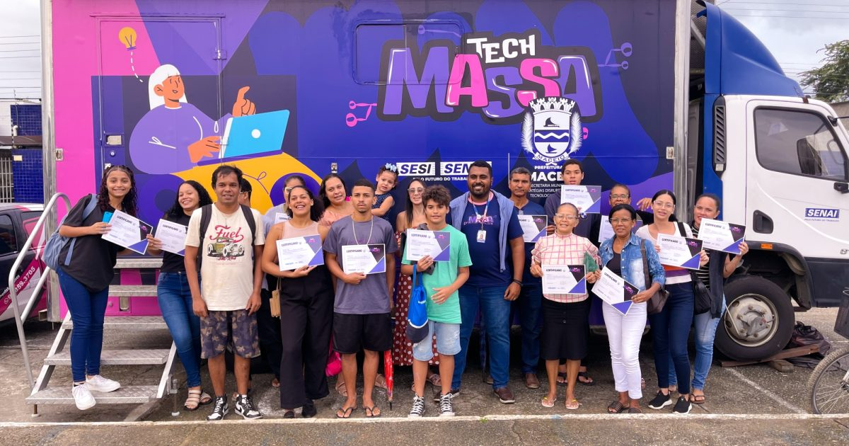 Caminhões-escola promovem cursos gratuitos de tecnologia e empreendedorismo no Nordeste
