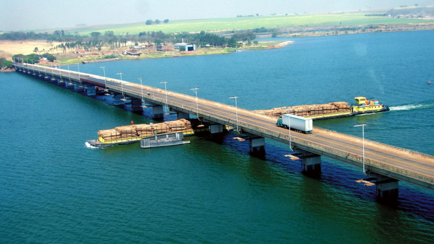 Brasil possui 40 mil km de rios navegáveis, mas utiliza apenas 50% desse potencial