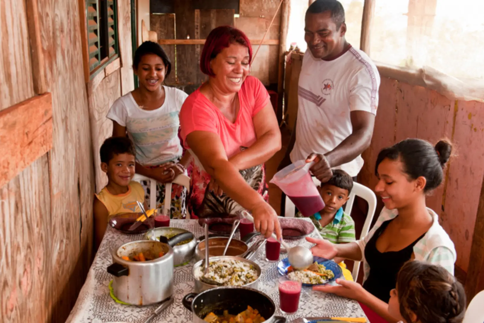 Como o Nordeste lidera com folga a queda da pobreza no Brasil