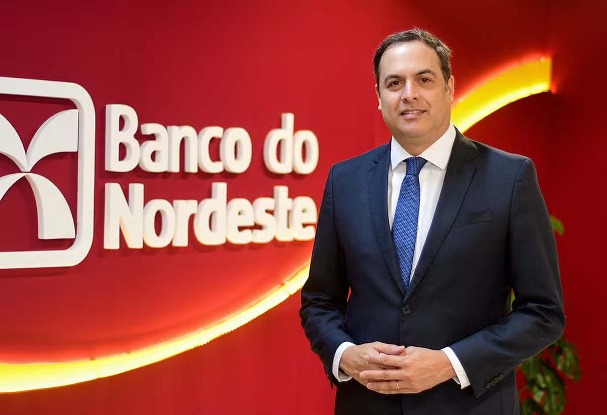Paulo Câmara se despede da presidência do Banco do Nordeste com possibilidade de retorno em 2026