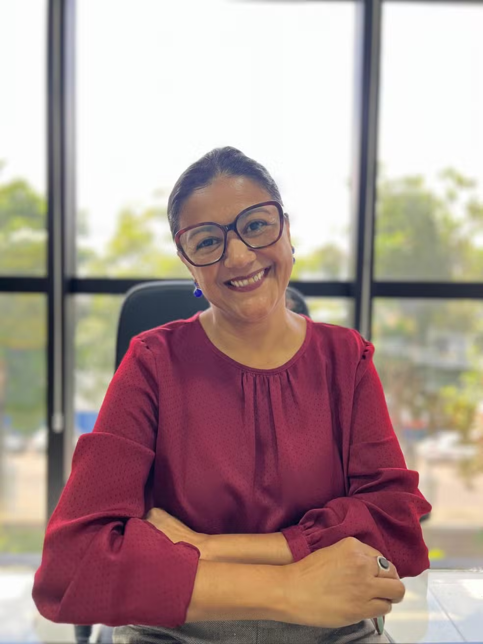 Jornalista nordestina apresenta livro sobre memórias e infância na Bienal do Livro