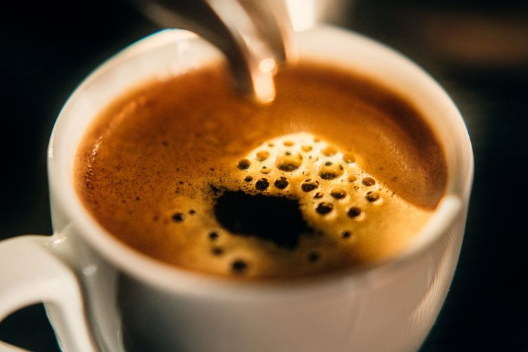 Crescimento nas negociações entre Brasil e EUA impulsiona setor de cafés especiais