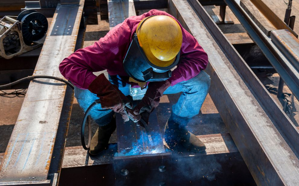 Custos da construção civil sobem 0,21% em outubro, aponta FGV