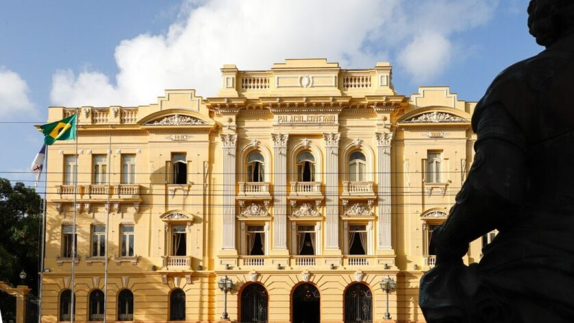 Governo no Nordeste reabre inscrições para concurso público unificado com inclusão de cotas raciais e nova data de provas