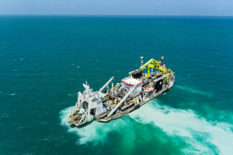 Marinha autoriza operação do porto de Suape sem restrições de calado após dragagem