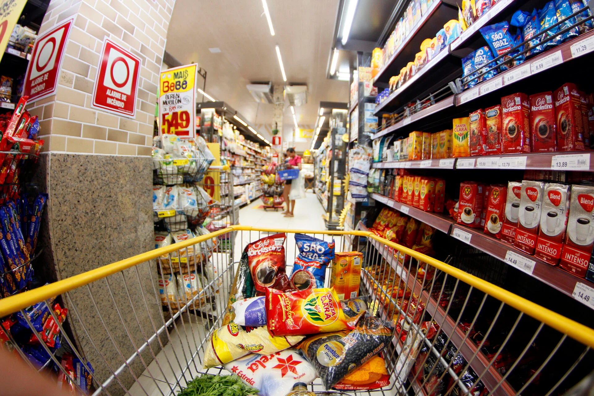 Previsão de inflação no Brasil é reduzida para 4,55% pelo mercado financeiro