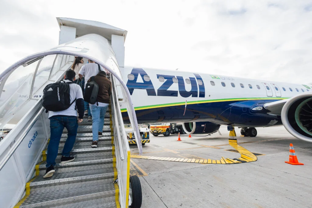 Cidade no Nordeste contará com 49 voos nacionais e 223 internacionais na temporada de verão 2025/2026