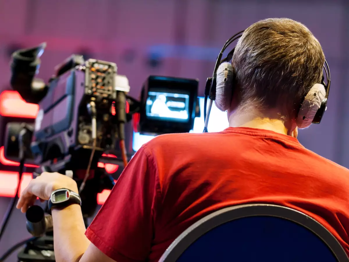 Mercado audiovisual no Brasil cresce, mas enfrenta desafios de alta renda e instabilidade