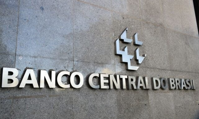 Banco Central decide manter a Selic em 15% ao ano pelo segundo mês consecutivo