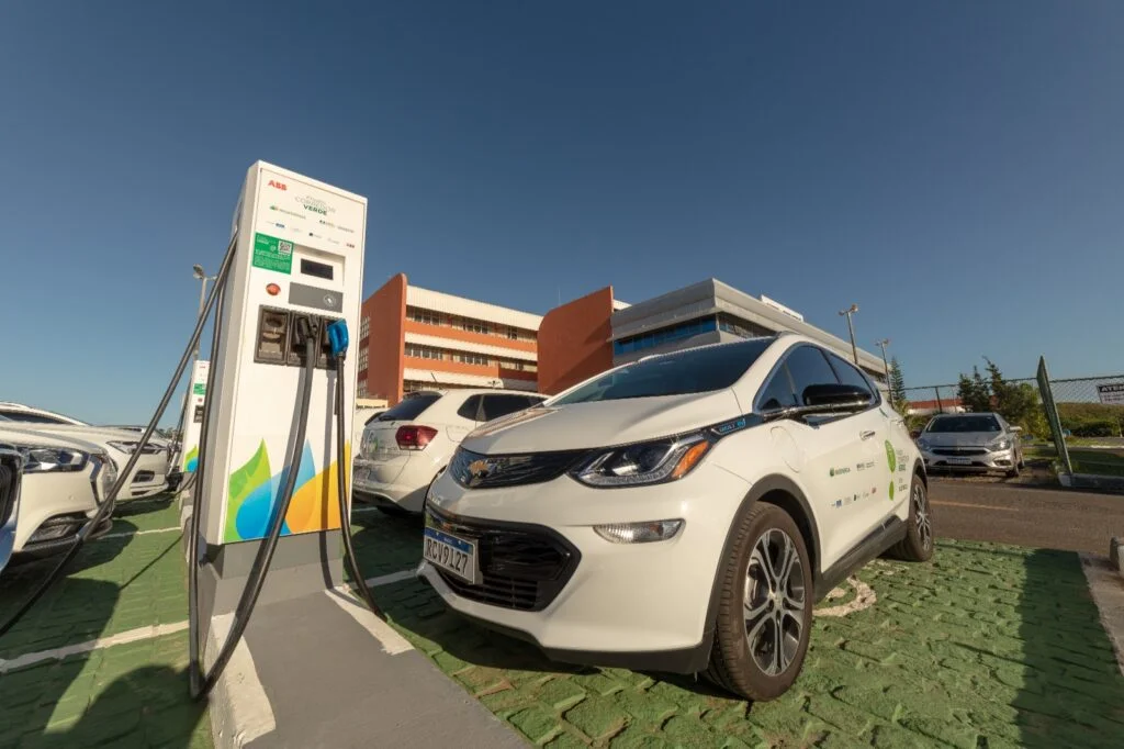 Corredor verde do Nordeste apresenta crescimento de 500% nas recargas de veículos elétricos