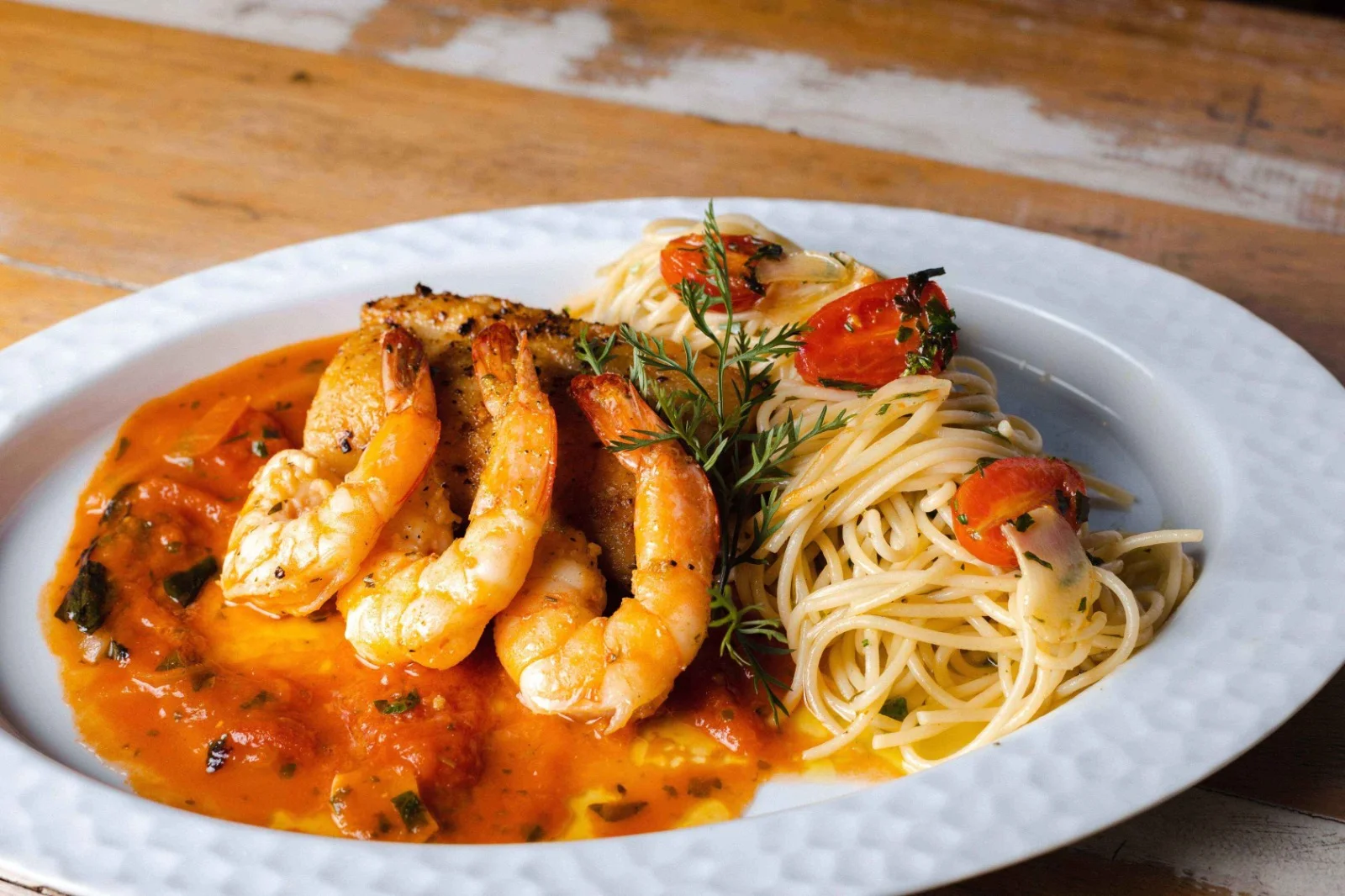 Pernambuco e Bahia esperam aumento no faturamento de restaurantes durante o Carnaval 2026