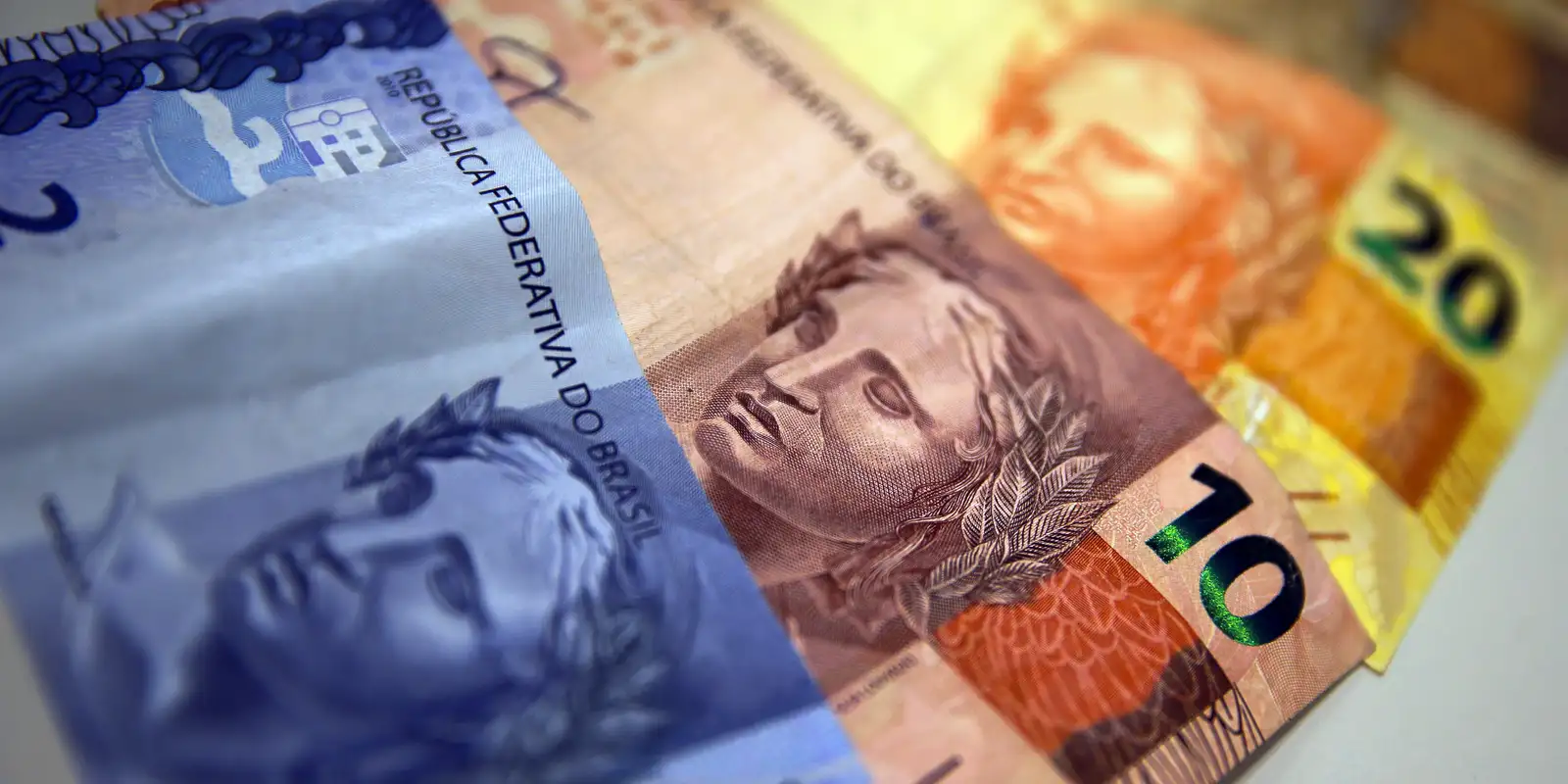 Mercado financeiro revisa expectativa de inflação para 3,95% em 2023