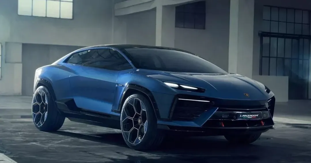 Lamborghini desiste de carro elétrico e foca em híbridos de luxo