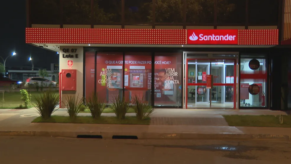 Santander registra aumento de lucro com impacto positivo da redução de impostos