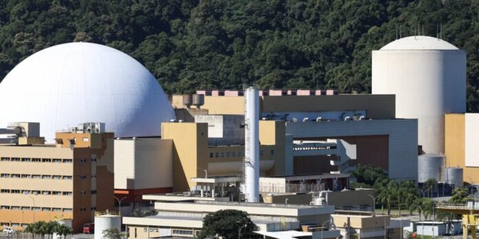 Indústria defende a utilização de energia nuclear durante cúpula sobre o tema