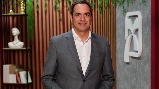 Paulo Câmara assume presidência do Banco do Nordeste com apoio de Lula