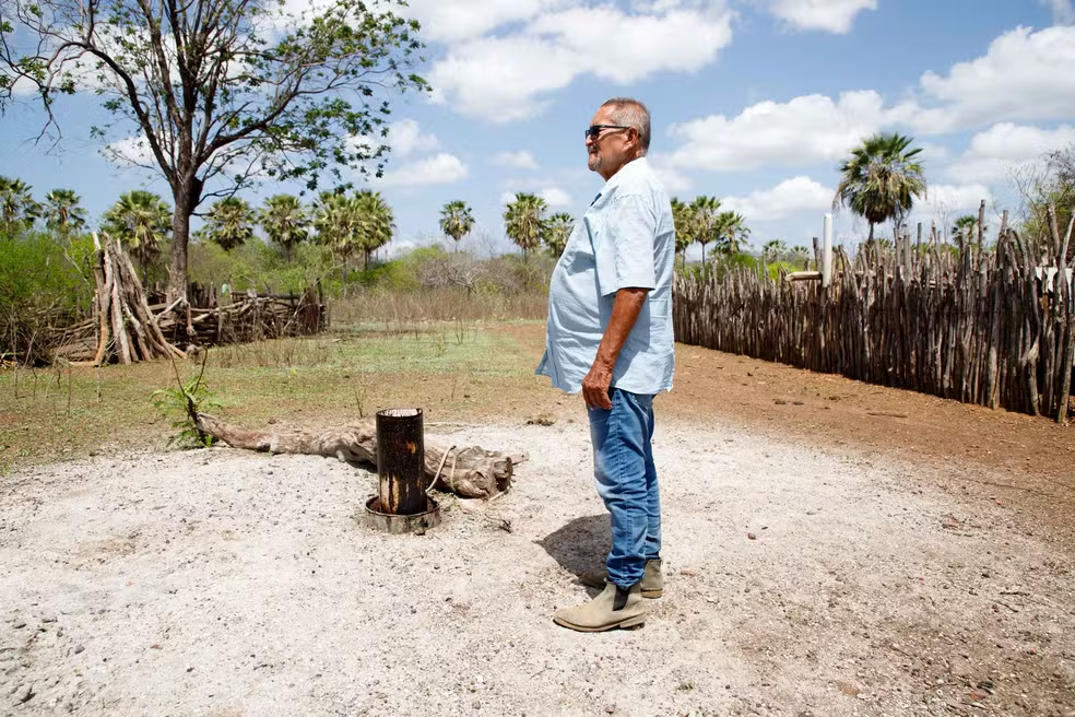 Agricultor do Ceará descobre possível jazida de petróleo após perfurações em busca de água