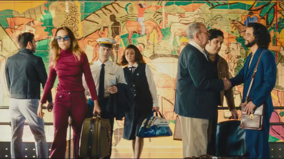 O agente secreto: a recriação da moda dos anos 1970 em quase 3 mil peças no cinema