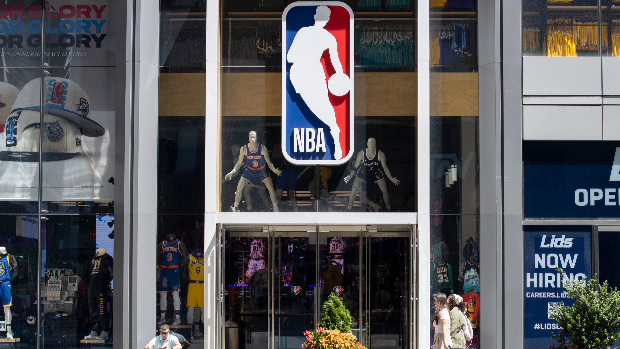 O crescente e caro mercado global da NBA: três equipes e 20 bilhões de dólares em jogo