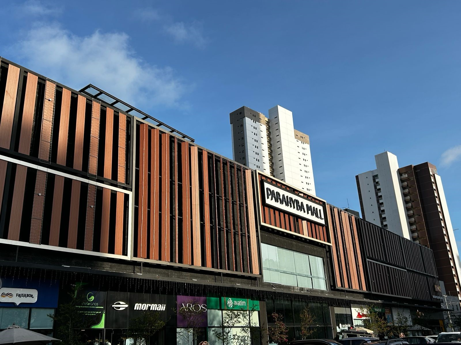 O varejo redescobre os bairros: malls de proximidade ganham espaço no novo consumo urbano
