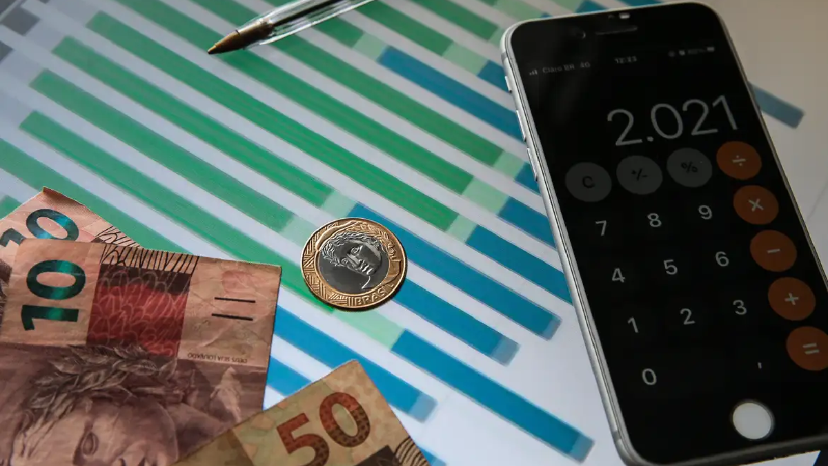 Mercado revisa projeção da inflação para 5,04% em 2023 devido a cenário econômico desfavorável