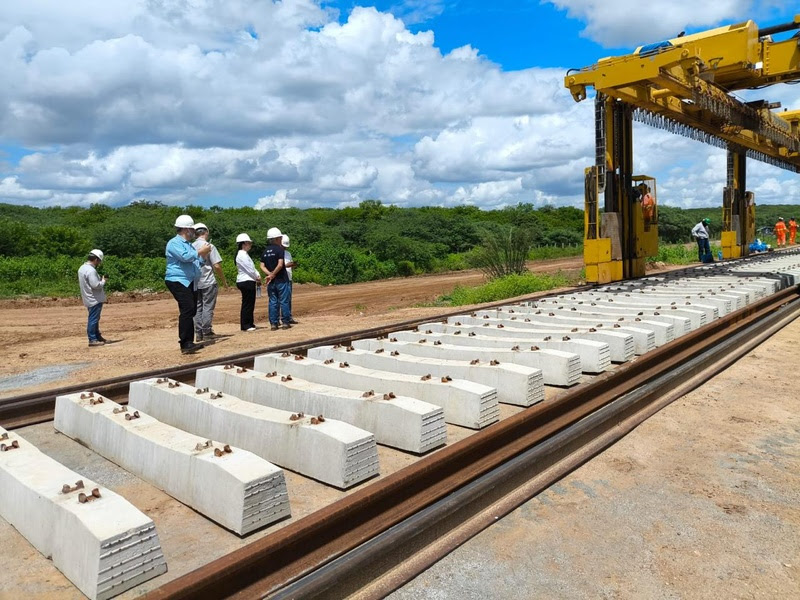 Transnordestina no Ceará atinge 81% de conclusão e recebe visita técnica da Sudene
