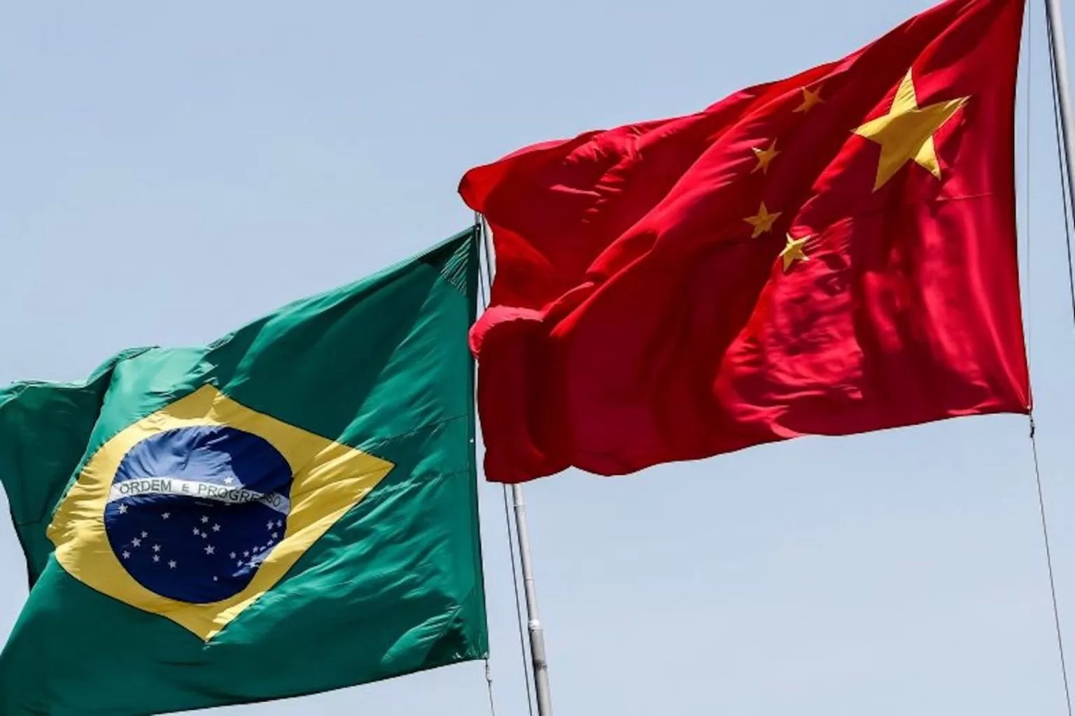 Queda nas exportações brasileiras para os EUA e aumento da influência da China no comércio exterior