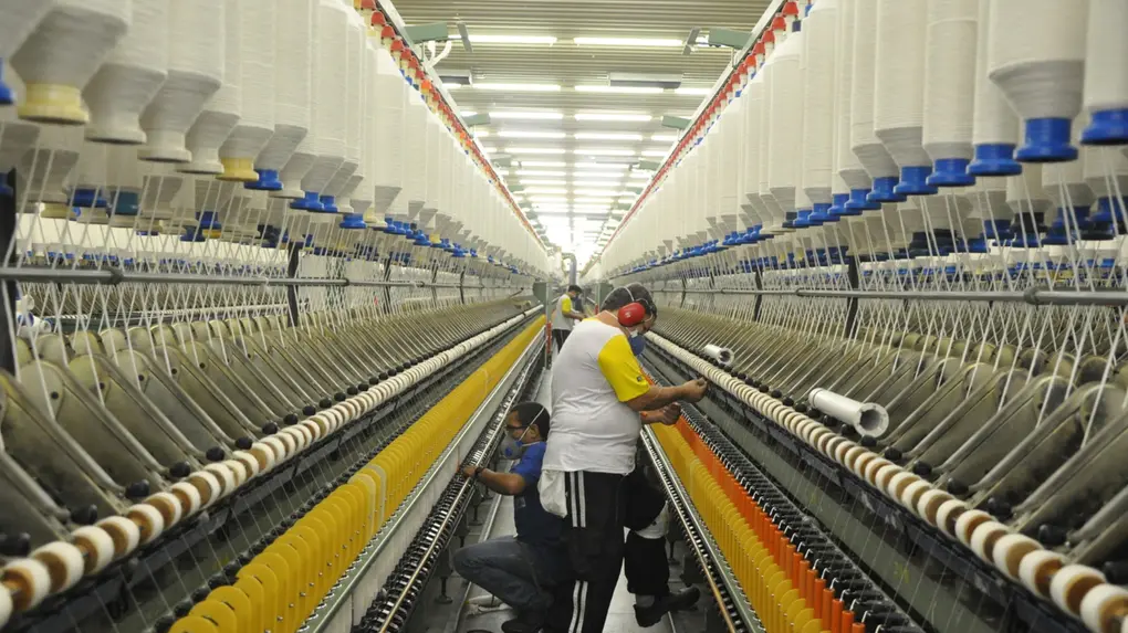 Setor têxtil de Pernambuco se adapta ao fim da taxa sobre blusinhas e reivindica equilíbrio na tributação